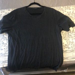 Robert barakett black tee